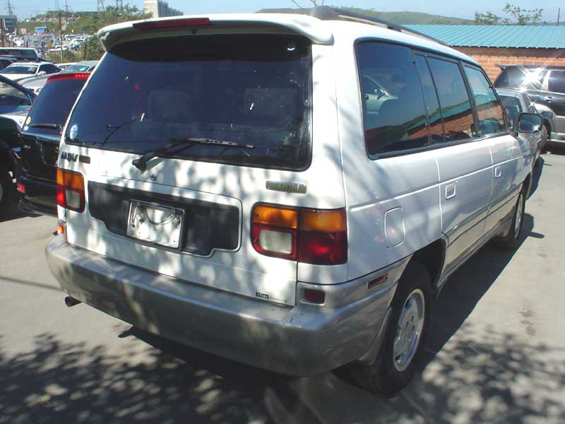 1996 Mazda MPV Images
