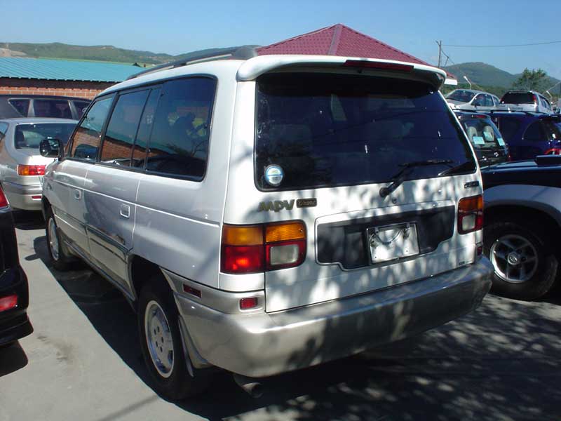 1996 Mazda MPV Pictures