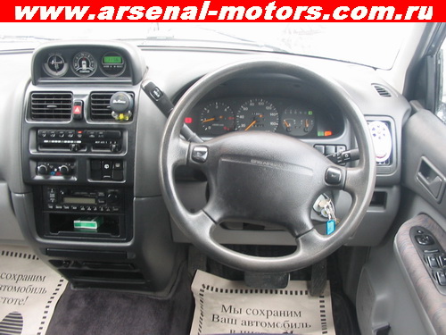 1996 Mazda MPV Photos