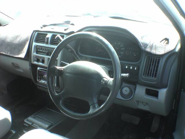 1997 Mazda MPV