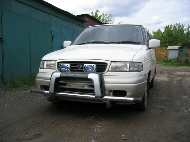 1997 Mazda MPV