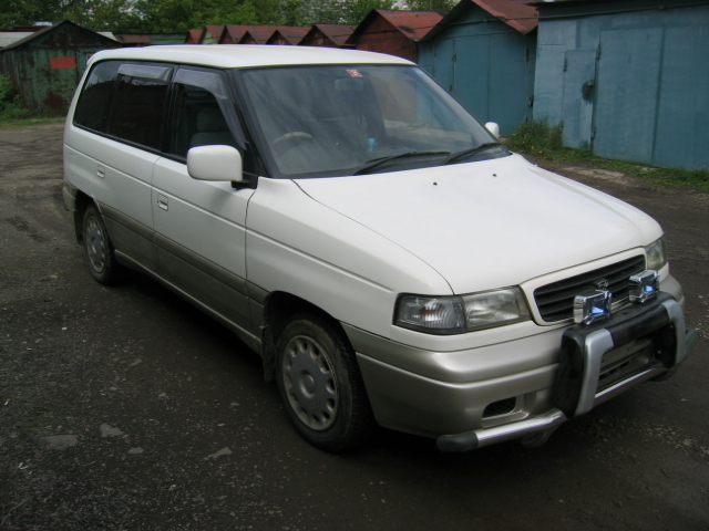 1997 Mazda MPV