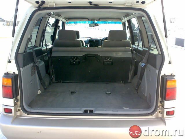1997 Mazda MPV