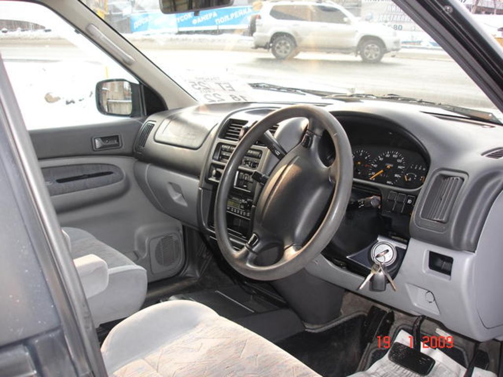 1997 Mazda MPV