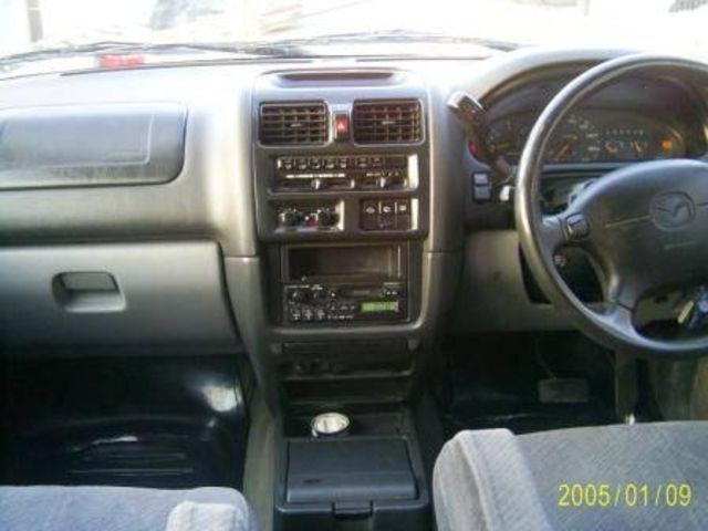 1997 Mazda MPV