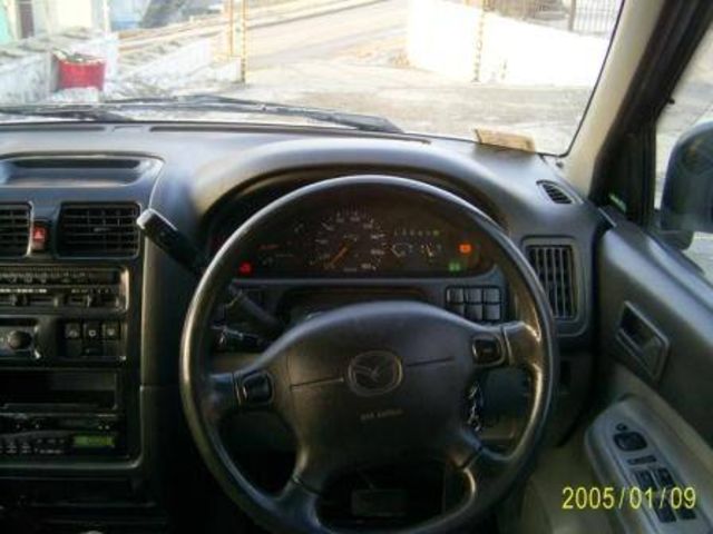 1997 Mazda MPV