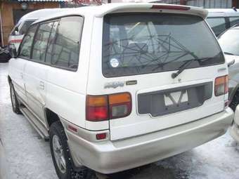 1997 Mazda MPV Pictures