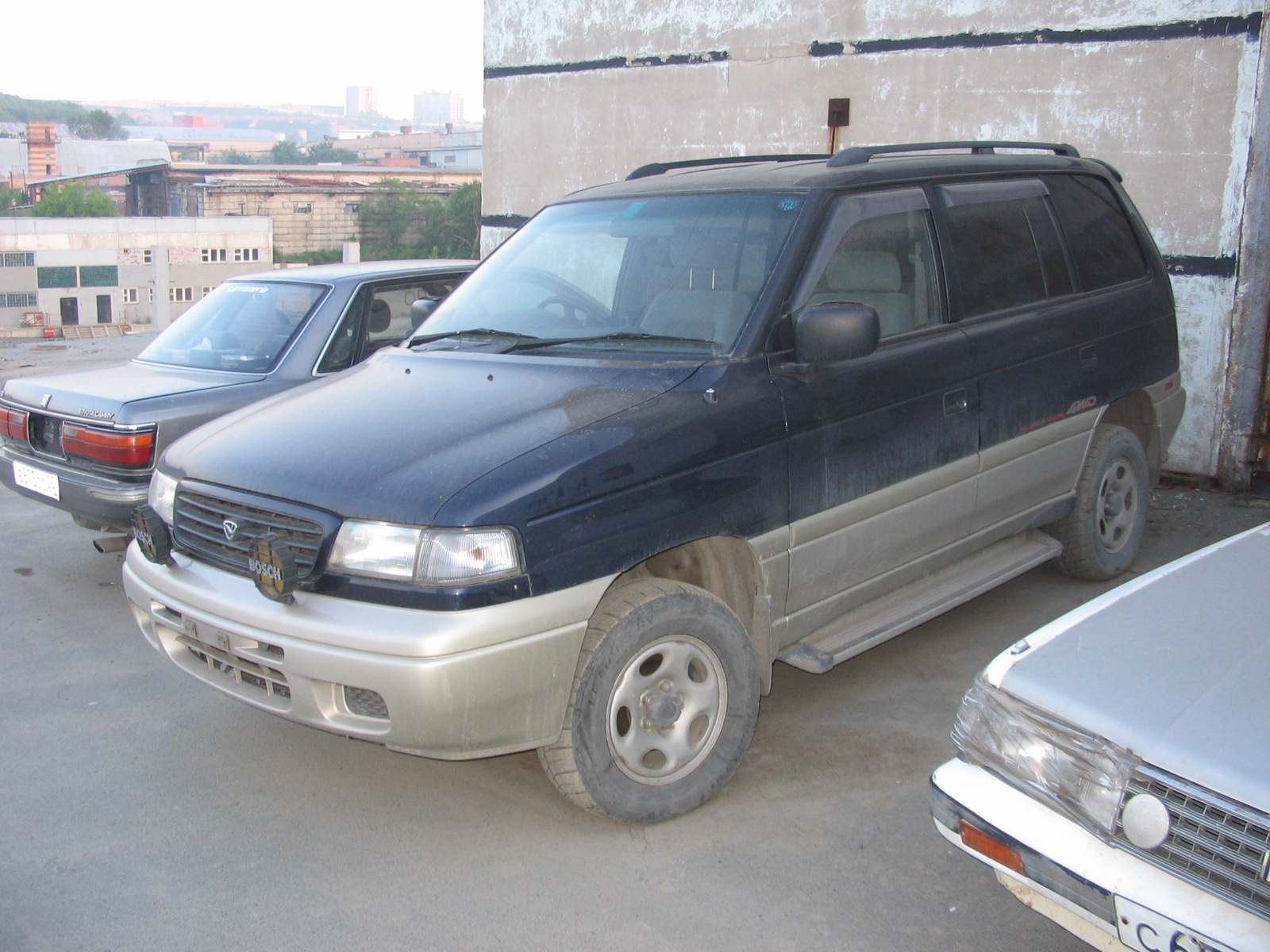 1998 Mazda MPV