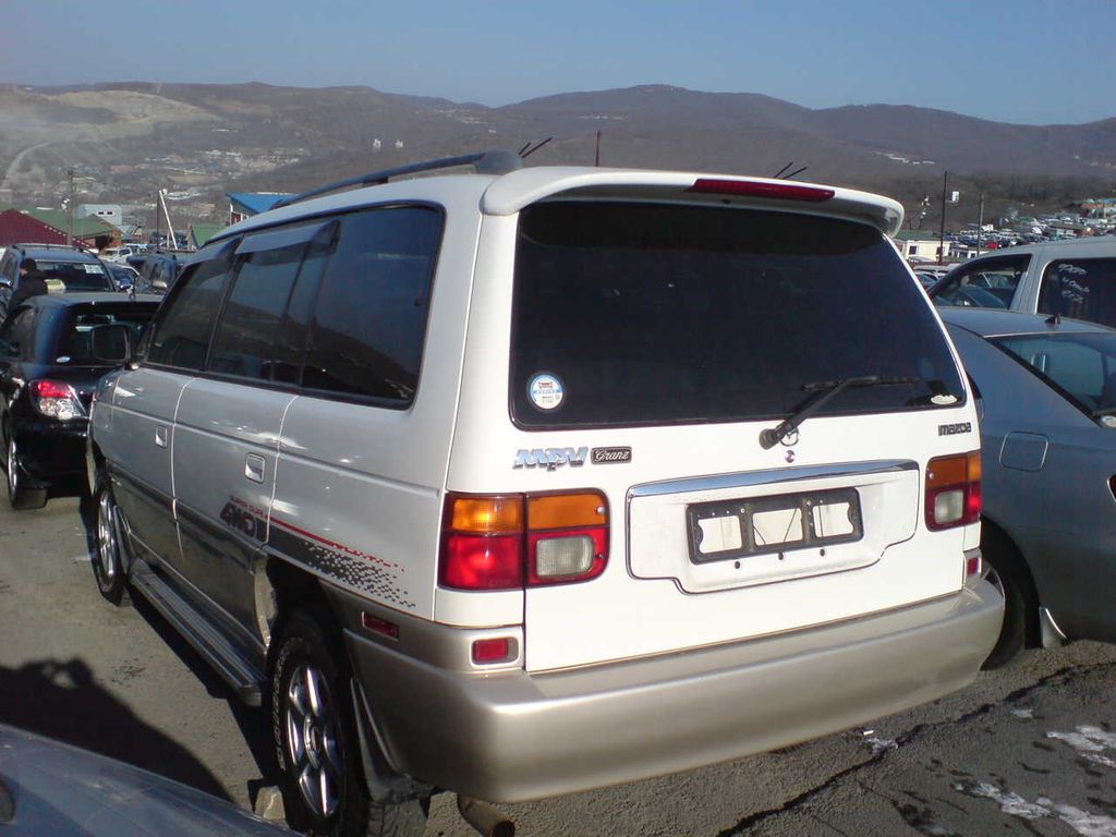 1998 Mazda MPV