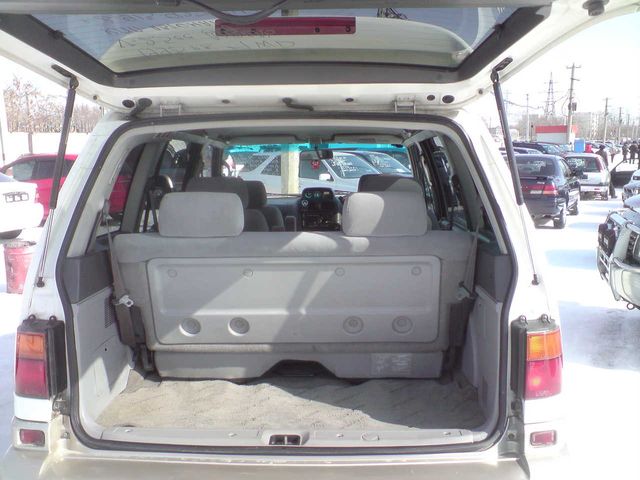 1998 Mazda MPV