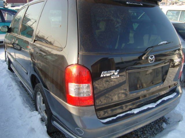 1999 Mazda MPV