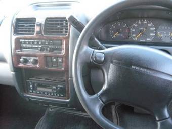 1999 Mazda MPV Photos