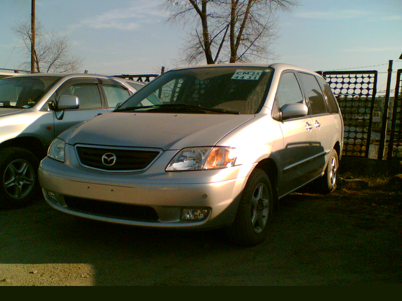 2000 Mazda MPV