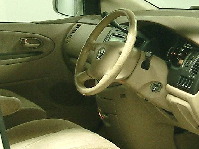 2000 Mazda MPV