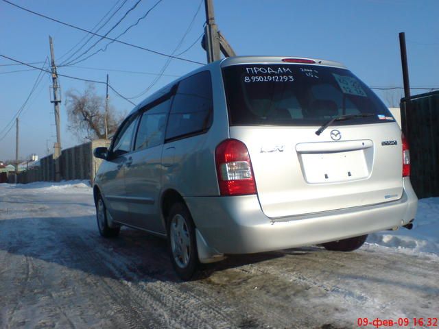 2000 Mazda MPV