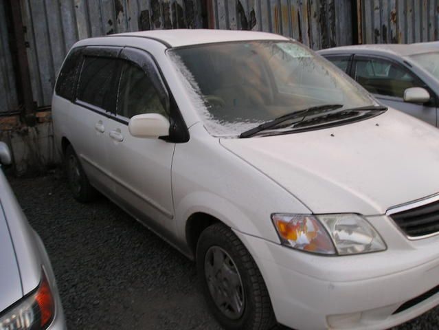 2000 Mazda MPV