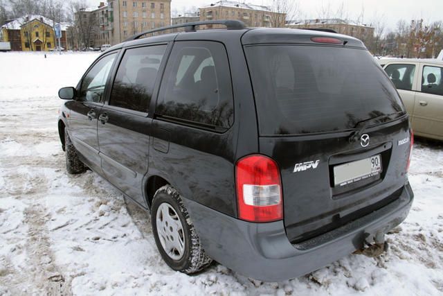 2000 Mazda MPV