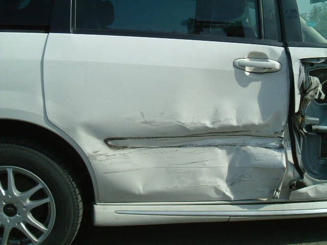 2000 Mazda MPV
