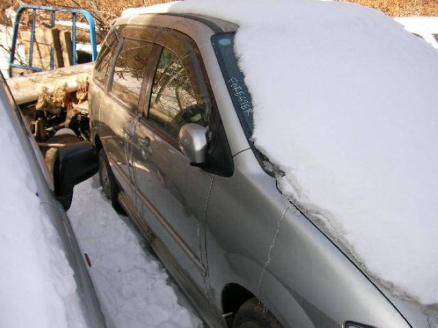 2000 Mazda MPV