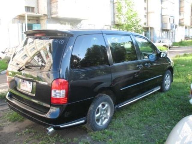 2000 Mazda MPV