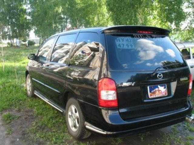 2000 Mazda MPV