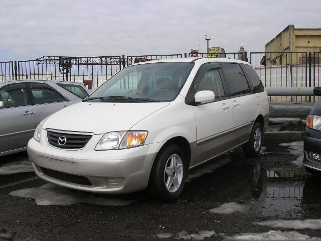 2000 Mazda MPV Photos