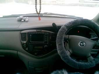 2000 Mazda MPV Photos