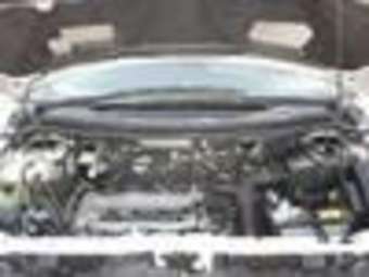 2000 Mazda MPV Photos