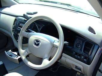 2000 Mazda MPV Photos