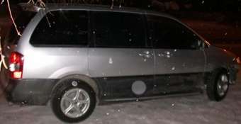 2000 Mazda MPV Pictures