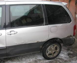 2000 Mazda MPV Photos