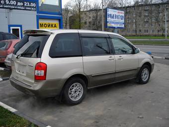 2000 Mazda MPV Photos