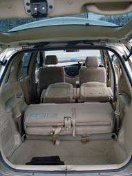 2000 Mazda MPV Wallpapers