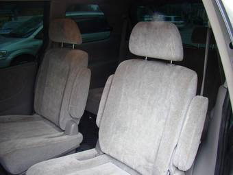 2000 Mazda MPV Pictures