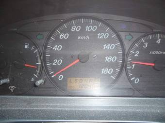2000 Mazda MPV Images