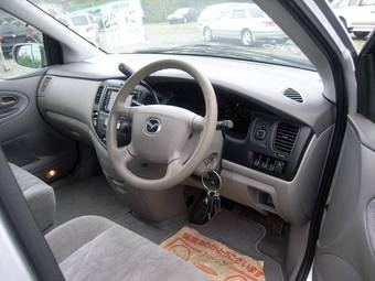 2000 Mazda MPV Photos