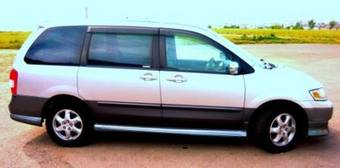 2000 Mazda MPV Photos