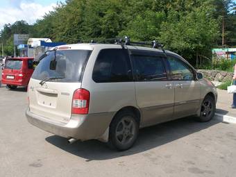 2000 Mazda MPV Pictures