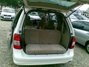 2000 Mazda MPV Pictures