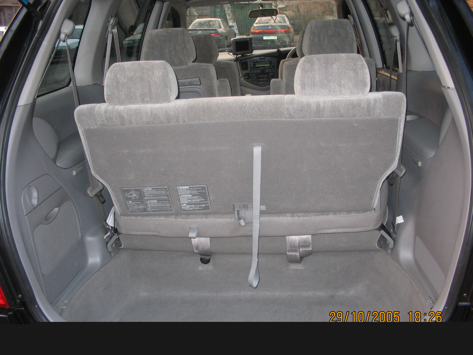 2001 Mazda MPV