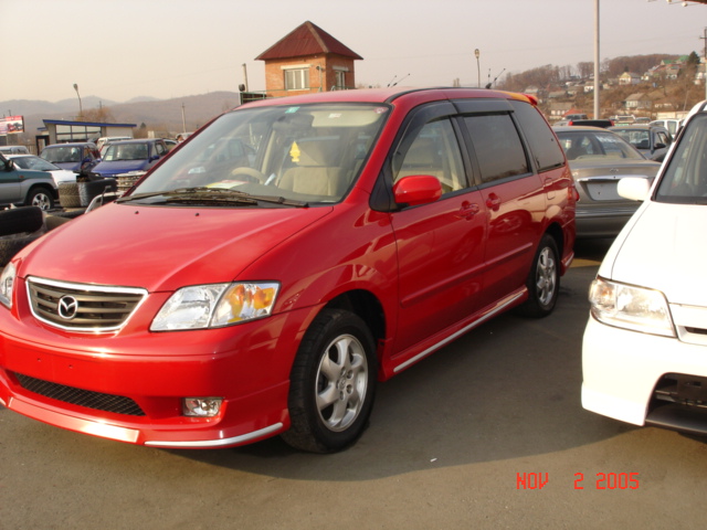 2001 Mazda MPV