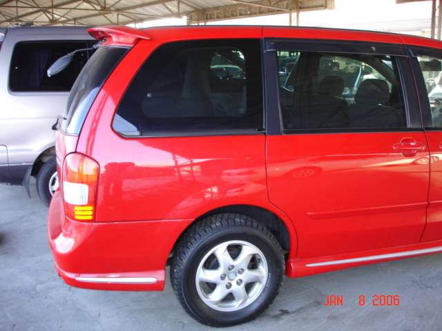 2001 Mazda MPV