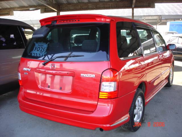 2001 Mazda MPV