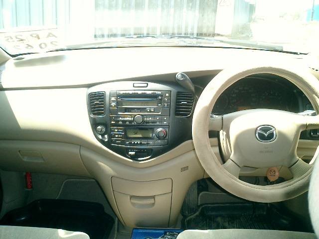 2001 Mazda MPV