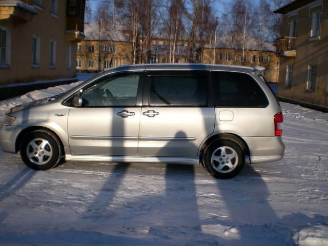 2001 Mazda MPV