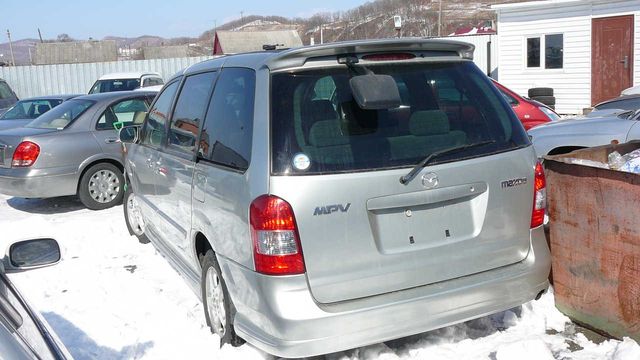 2001 Mazda MPV