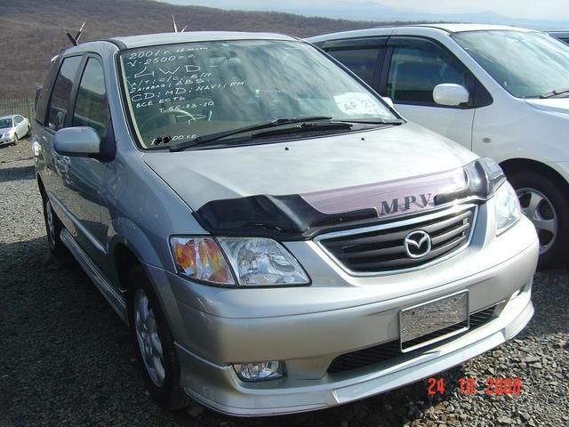 2001 Mazda MPV