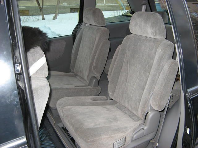 2001 Mazda MPV