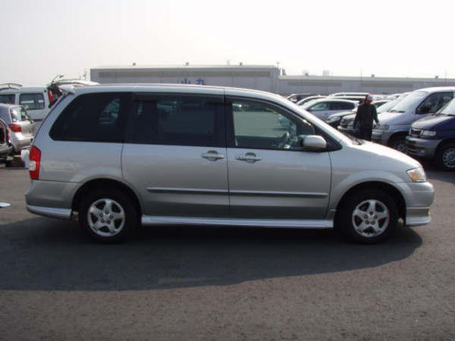 2001 Mazda MPV