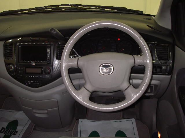 2001 Mazda MPV